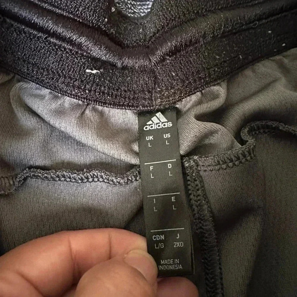 Adidas Axis Nov Knit Shorts size Large - Picture 2 of 7